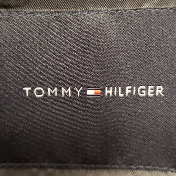 Tommy Hilfiger 100% Wool Suit, light grey, 40R - Picture 13 of 14